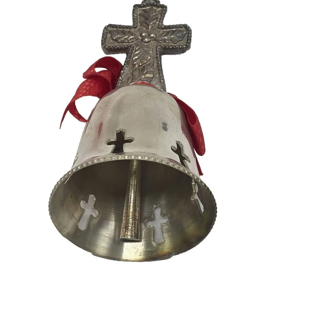 VINTAGE International Silver Co Silverplated Christmas Bell 4” Ornament. 1998